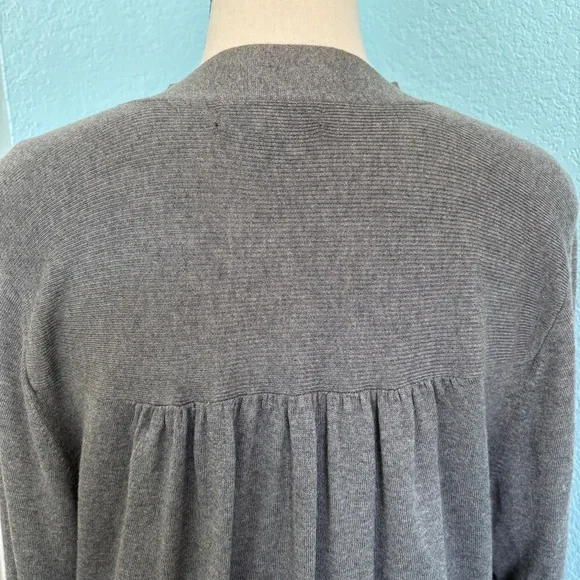 Banana Republic Gray Tie-Front Deep V Sweater Sz. XL (1) - Picture 6 of 11